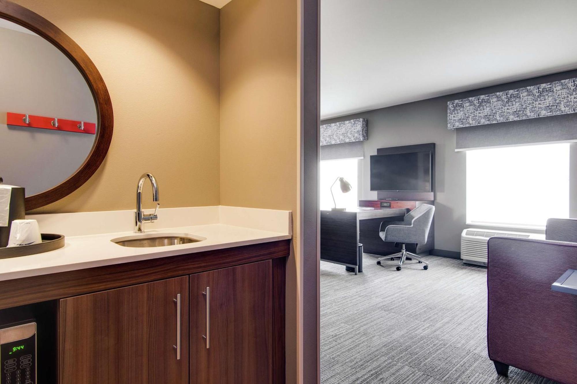Hampton Inn & Suites By Hilton Nashville North Skyline מראה חיצוני תמונה
