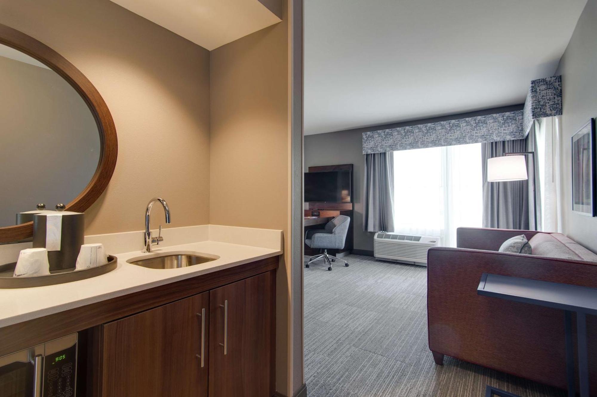 Hampton Inn & Suites By Hilton Nashville North Skyline מראה חיצוני תמונה