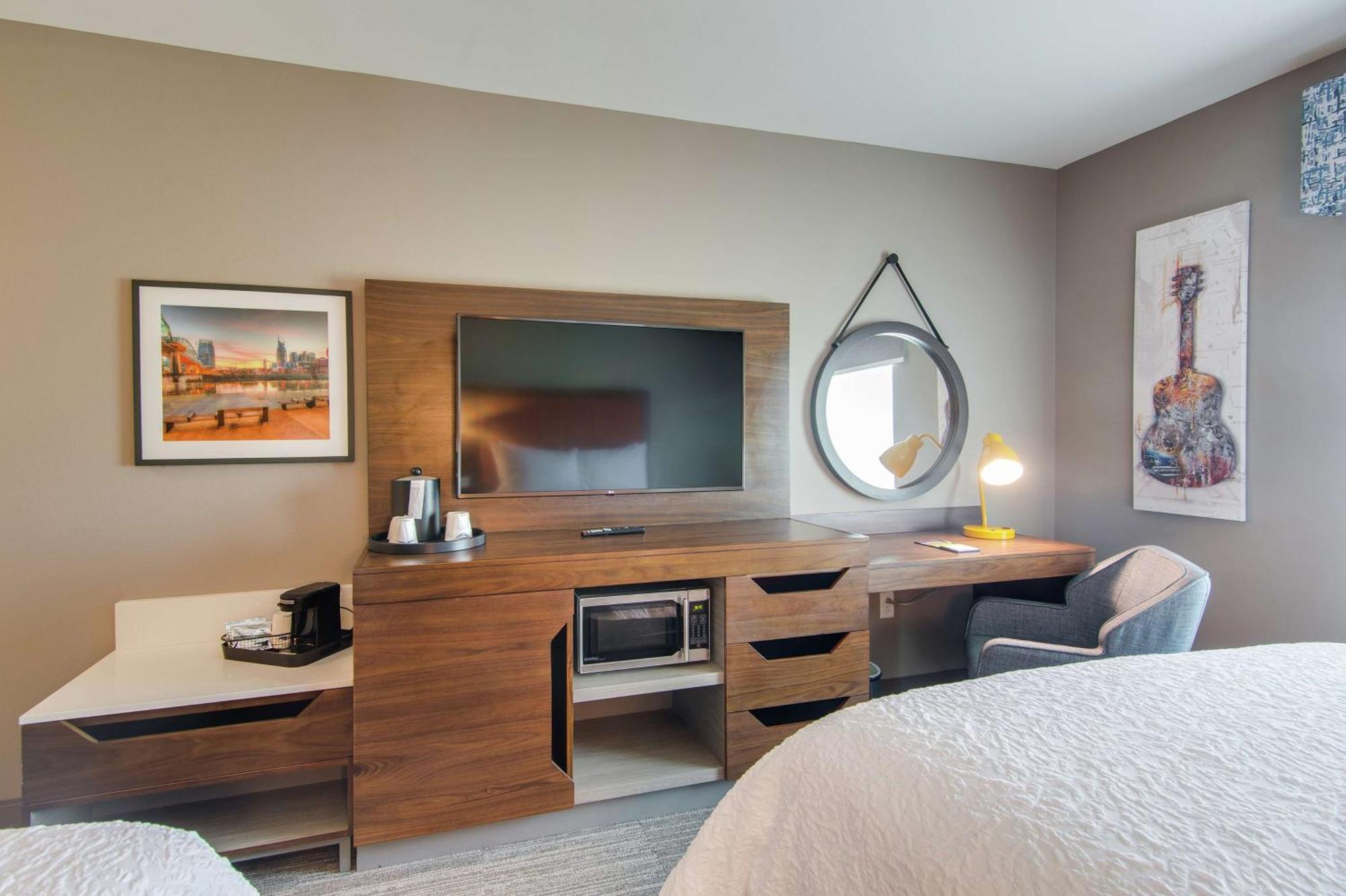 Hampton Inn & Suites By Hilton Nashville North Skyline מראה חיצוני תמונה