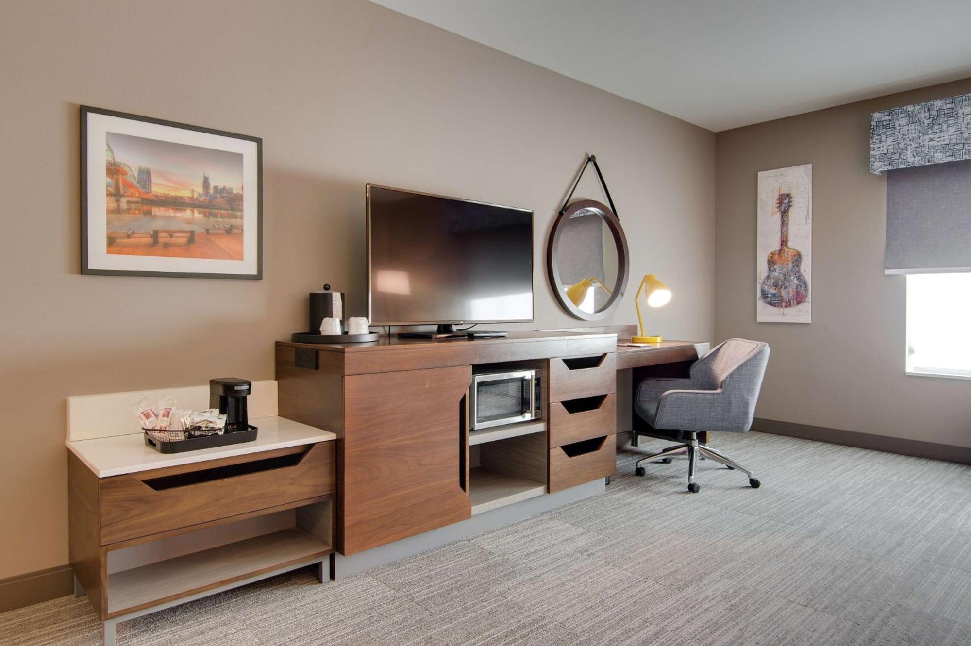 Hampton Inn & Suites By Hilton Nashville North Skyline מראה חיצוני תמונה